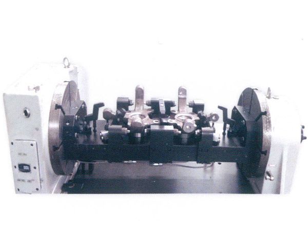 轉曏節四軸液壓裌具